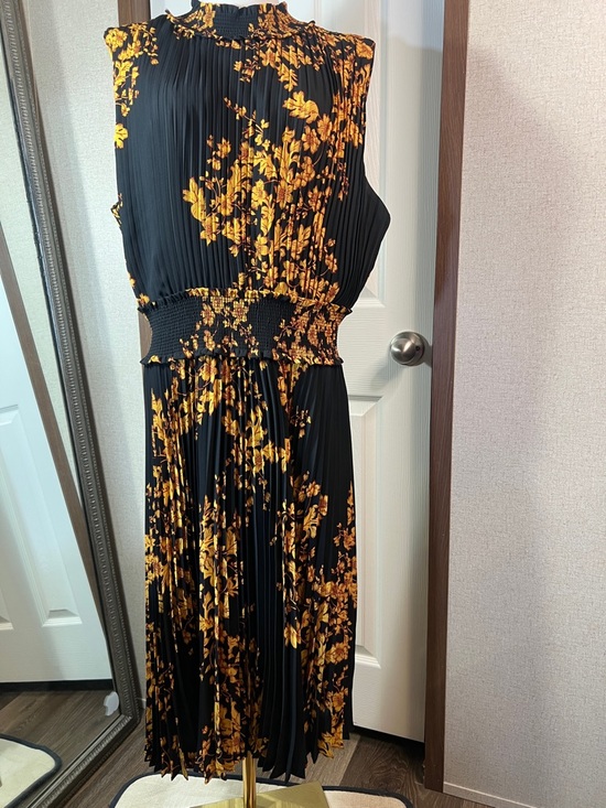 Nanette Lepore Dresses & Skirts - Nanette Lepore Black and Yellow Floral Midi Dress